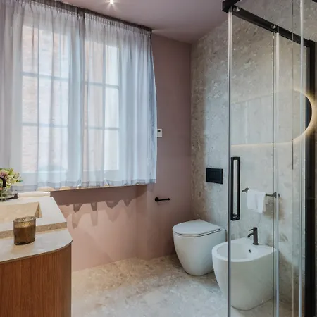 The Victory Penthouse * Lucca