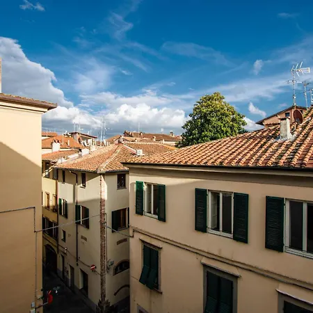 The Victory Penthouse Lucca